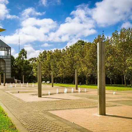 Parkside & City View In Sydney Olympic Park Buitenkant foto