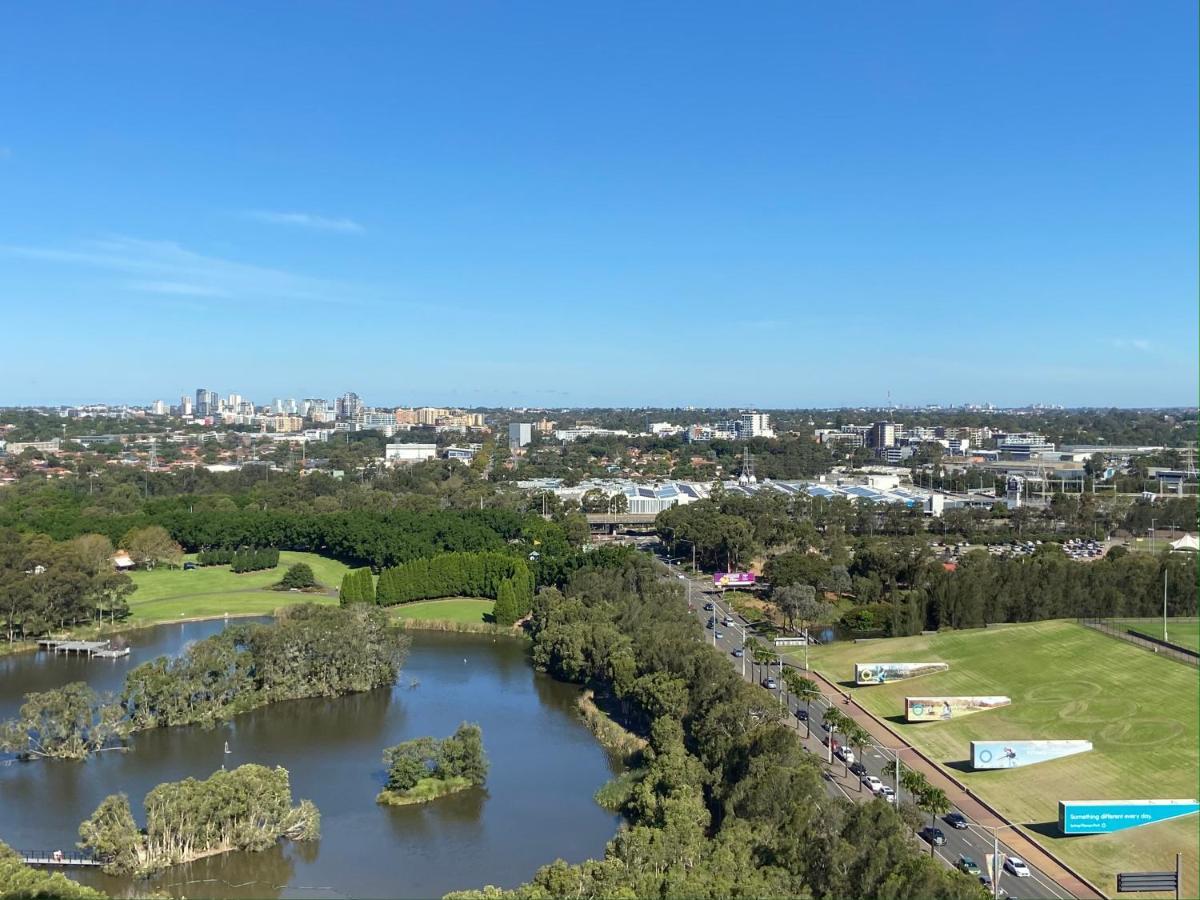 Parkside & City View In Sydney Olympic Park Buitenkant foto